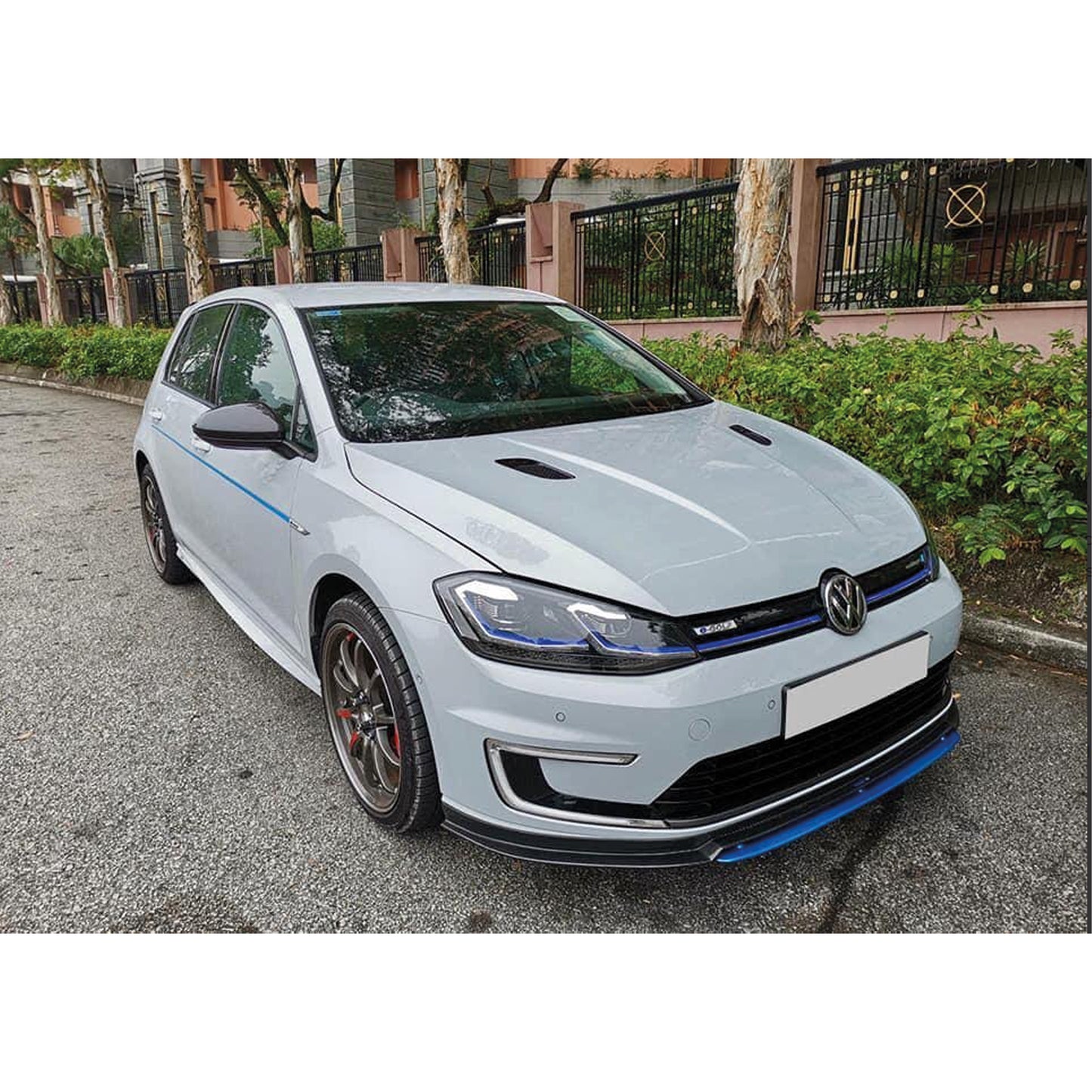 Autovision for VW Golf MK7 MK7.5 FL 2017-2020 Front Bumper Lip Piano Black Vacuum
