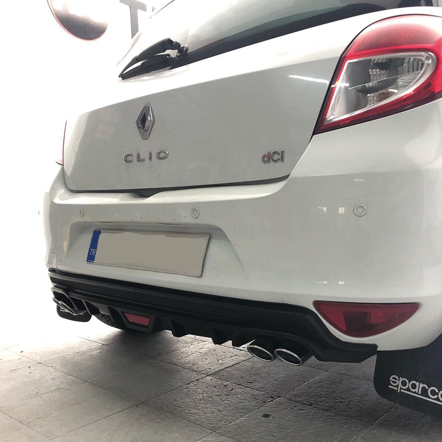 Rear Diffuser for UNI Type CO Model Custom Style Car Styling Diffüser Rear Body Kit Spoiler Bumper Lip Splitter