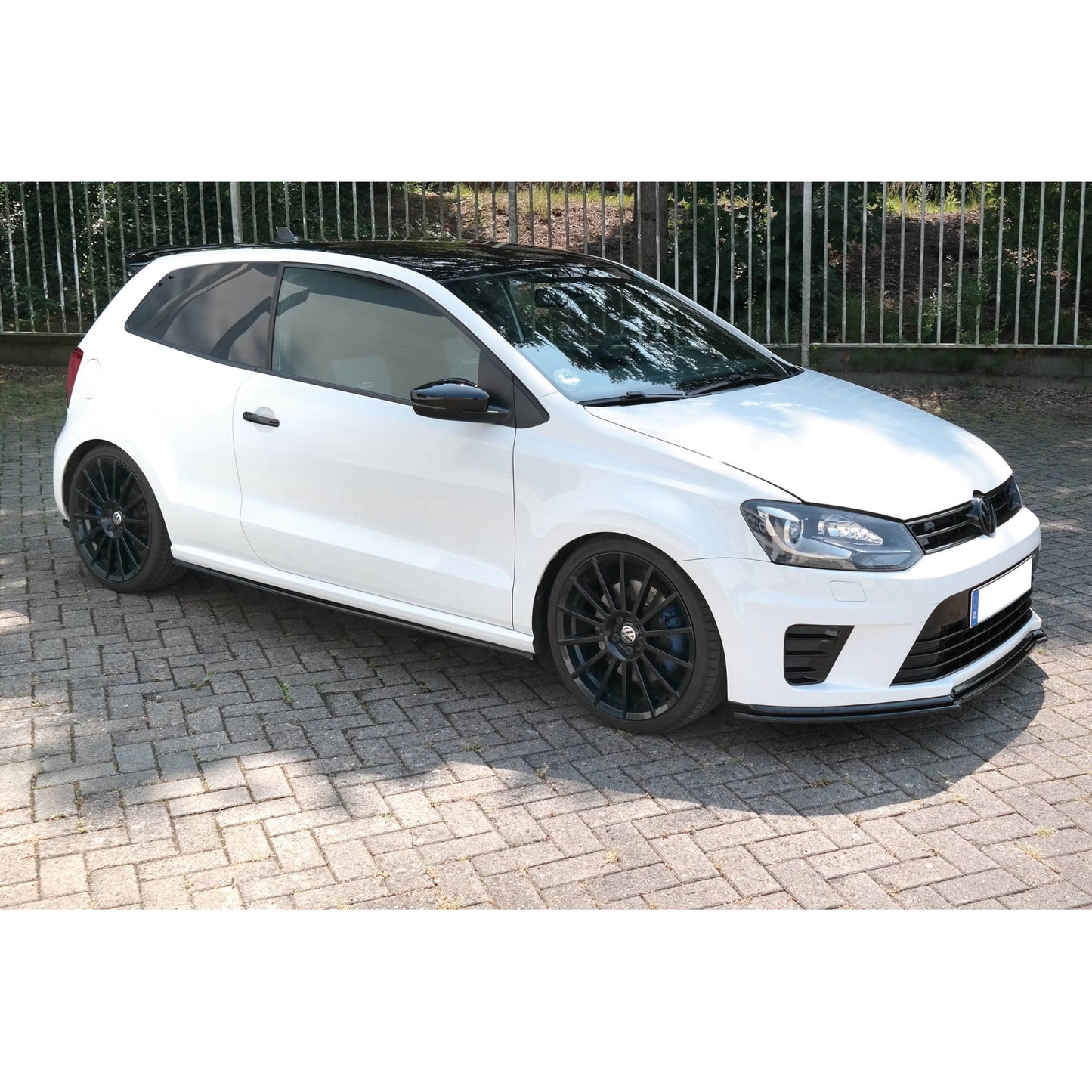 Autovision pour Polo MK5 R WRC Pare-chocs avant à lèvre Piano Black Vacuum
