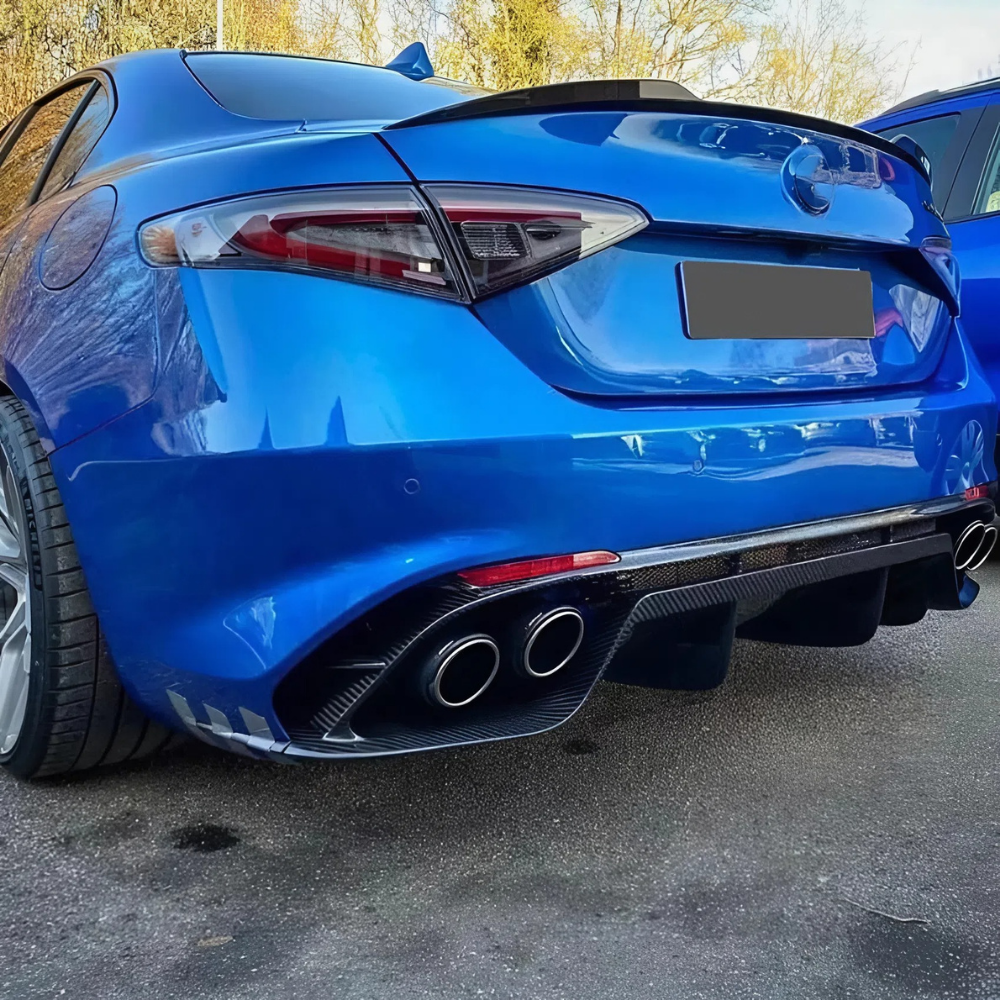 For Alfa Romeo Giulia 2015-2023 Rear Spoiler Piano Glossy Black ABS Plastic Sport Trunk Lip Wing Exterior Accessory