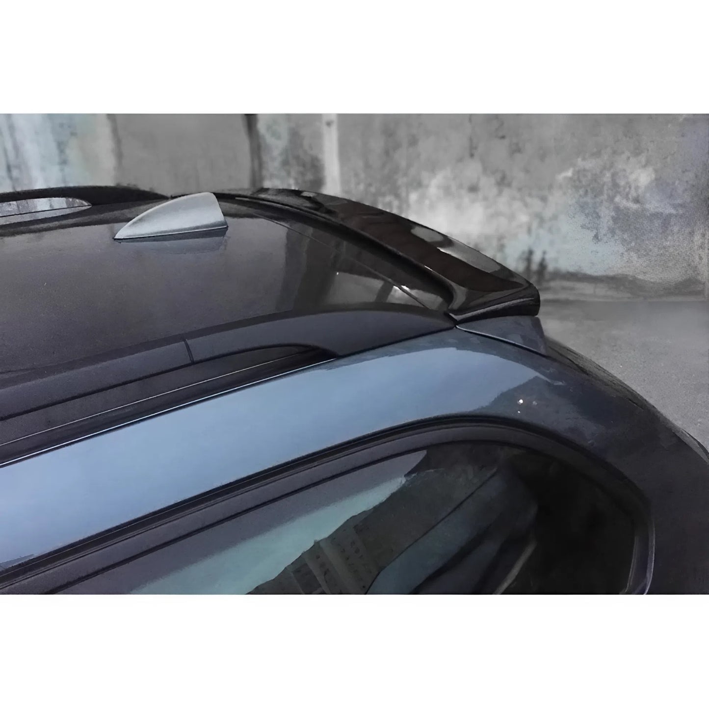For BMW 5 Series E61 Touring 2004-2009 High Quality Glossy Black Rear Spoiler ABS Plastic Sport Style Aerodynamic Easy Installation