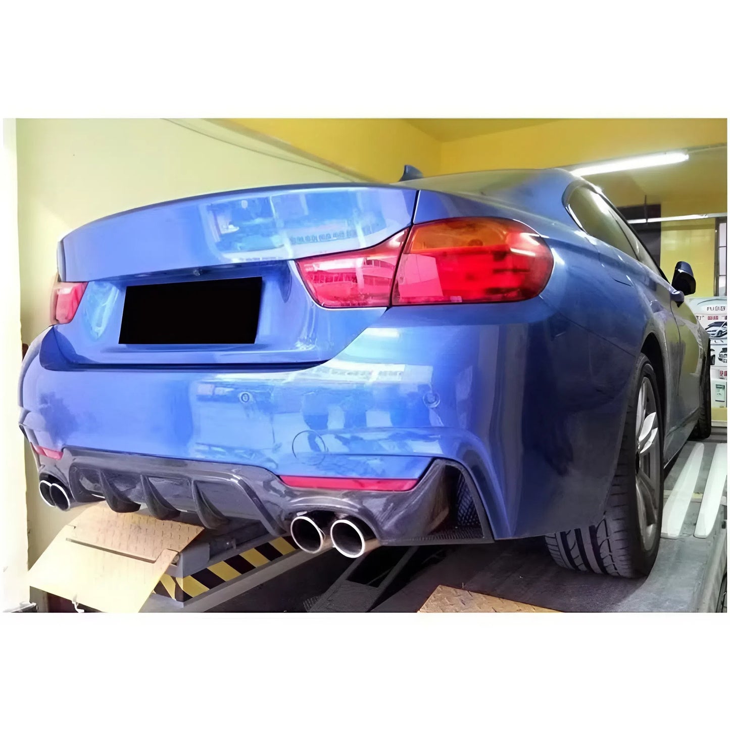 For BMW 4 Series F32 F33 F36 MP Style 2014-2020 Rear Lip Right And Left 2 Exhaust Pipes Gloss Black ABS Sporty Diffuser
