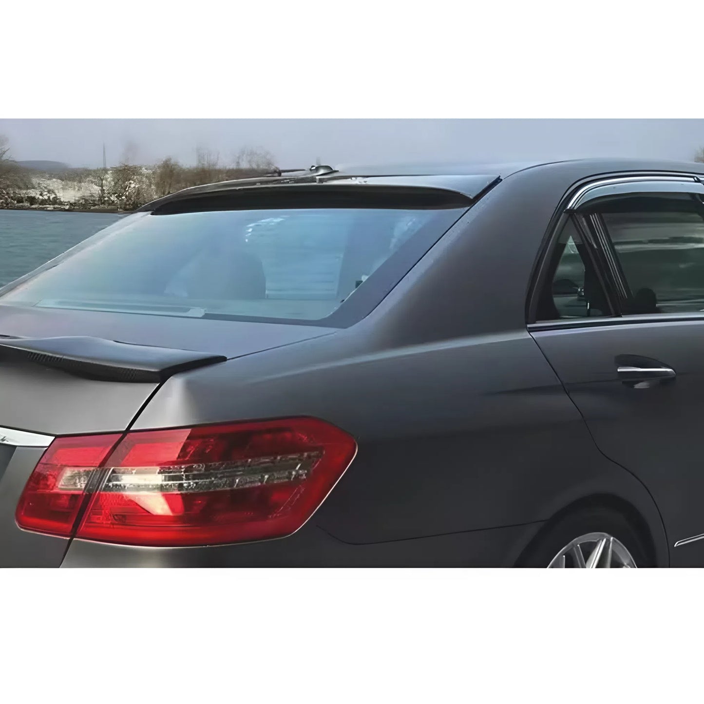 For Mercedes Benz E-Class W212 2009-2016 E200 E250 E300 E350 E400 E500 E63 AMG Sedan Roof Wing Roof Spoiler Glossy Black ABS Plastic