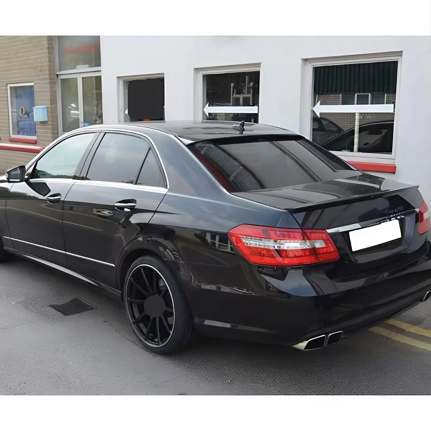 For Mercedes Benz E-Class W212 2009-2016 E200 E250 E300 E350 E400 E500 E63 AMG Sedan Roof Wing Roof Spoiler Glossy Black ABS Plastic