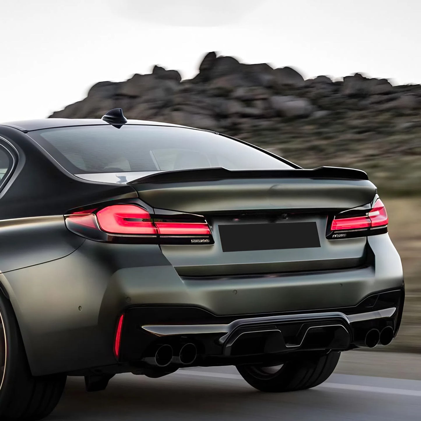 For BMW 5 Series G30 CS Style Rear Spoiler 2018-2023 Piano Glossy Black ABS Plastic Sporty Aerodynamic Trunk Wing Exterior Modification Accessory