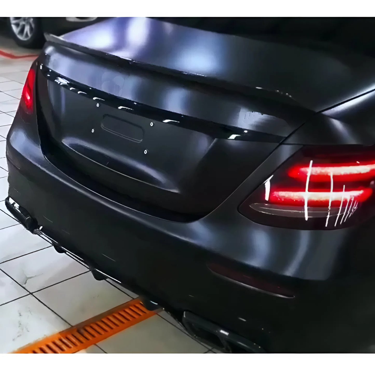 For BenZ W213 E63s Style Rear Spoiler 2016-2021 Piano Glossy Black ABS Plastic Sporty Aerodynamic Trunk