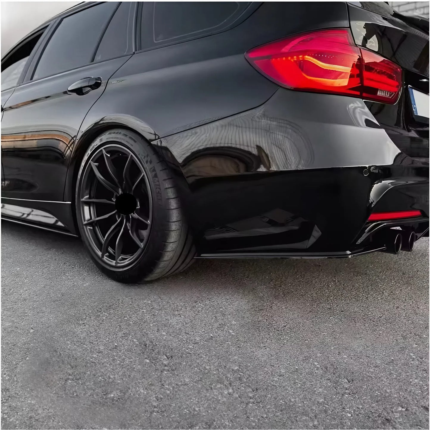 For BMW 3 Series F30 F31 M Sport 2012-2018 Rear Bumper Splitter Piano Glossy Black ABS Plastic Rear Diffuser Lip Trim